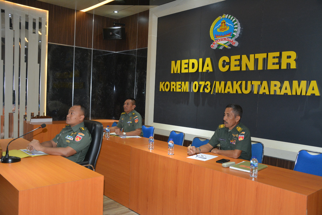 Kasrem 073/Makutarama Hadiri Vicon Pengarahan Kasdam Terkait Perkembangan Cuaca